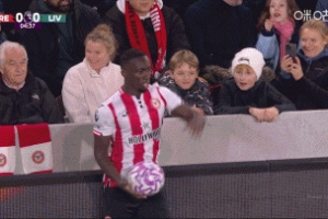 利物浦第5分钟丢球！小蜜蜂大力手抛球，瓦塔拉凌空勾射破门