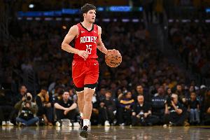 谢泼德：新秀年对我是巨大转变 我这个赛季更自在 防守更有信心了