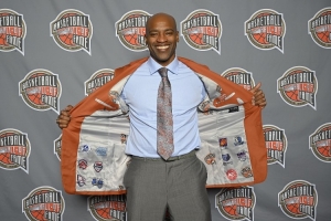 白巧克力：我认为文斯·卡特是GOAT之一 他是历史最佳扣将