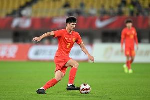 国奥小将陈泽仕：想踢中超并争个位置 从没怀疑自己没法往上走伐