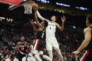 交易来文班亚马如何？开拓者媒体人调侃：用我们整支球队来换吗？