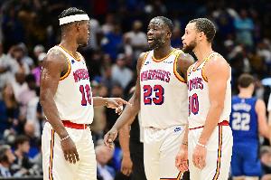 客战太阳！勇士首发：库里、穆迪、巴特勒、追梦、波斯特