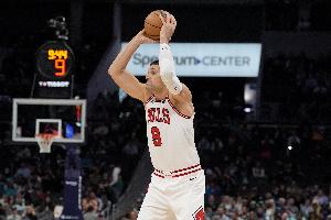 美记：公牛有意用武切维奇换库明加 此前勇士就对前者感兴趣