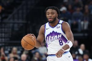 难阻失利！科利尔12中6拿到18分13助 罚球7中5