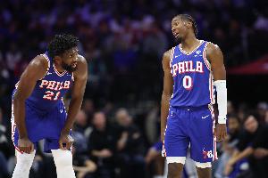 明日76人客战尼克斯 恩比德因病出战成疑 马克西将复出