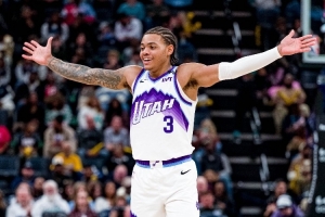 进步最快球员？基昂特·乔治20中9&12罚11中 空砍34分8助攻