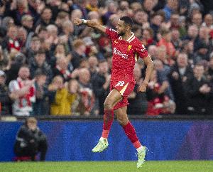 记者：加克波可能比预期更早复出 索博斯洛伊回归训练