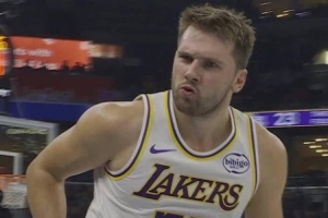 键盘侠|佩林卡赶紧补强给东契奇减负！湖人是真不防守就靠对轰呀