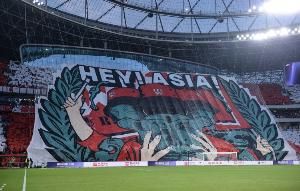 红色刀锋球迷会捐赠蓉城亚冠首秀TIFO，无偿赠与四川省建川博物馆