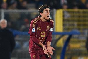 奥莱报：迪巴拉的合同可能是加盟博卡的问题所在，他可能需要降薪