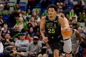 手感火热！墨菲13中9高效拿下27分3板2助1断1帽