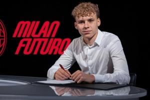 米兰官方：伊布17岁儿子文森特签署首份职业合同