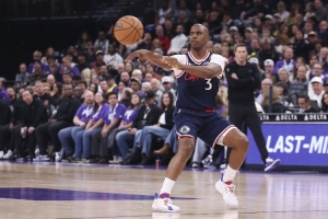 谢泼德：保罗一直是我最爱的球员之一 他用自己的节奏控制比赛