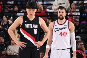 开拓者媒体人：球队目前的打法很多大个子都跟不上 不只杨瀚森