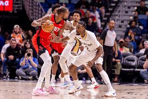 15中12摸不到球！KD被包夹火箭束手就擒 缺乏破解套路乌度卡全责