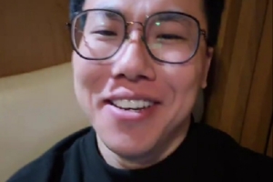 解说：浓眉最后的防守对独行侠胜利起关键作用 能赢就是最重要