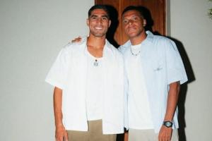 好基友！阿什拉夫刚过0点就为姆巴佩庆生：生日快乐我的兄弟❤️