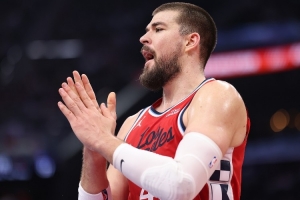 克林根换祖巴茨？开拓者媒体人：不妥 现在阿祖强但大根潜力无限