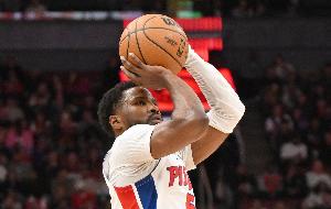 直播吧：辽宁酝酿更换奥利弗 已初选几人 但涉赌的比斯利不在其中