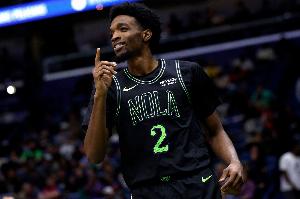 极品3D👀名记：湖人已和鹈鹕进行过关于赫伯特·琼斯的交易对话