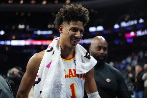 杰伦·约翰逊连续17场至少7+7+7！历史第三长纪录 第1是大O的20场