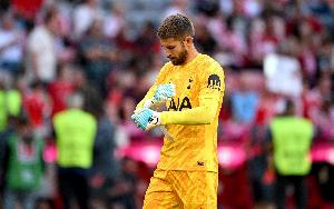 电讯报：热刺暂无计划引援替代维卡里奥，弗兰克正帮他改善传球