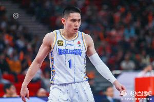 持续输出！陈盈骏替补25分钟 14中8&三分4中2贡献全队第二高18分