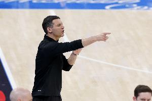 戴格诺特：让以赛亚·乔下半场首发是因为他打得好&为哈滕找状态