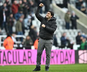 再走1名后卫？伯恩茅斯主帅：希望塞内西留队，他的合同还剩7个月