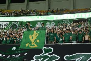 李璇：浙江队最有可能请土帅，国安、三镇应该都不会请本土教练