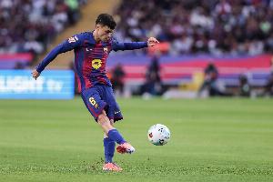 记者：佩德里不会随队出征比利亚雷亚尔，巴萨决定谨慎行事