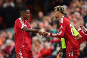 红军vs热刺前瞻：埃基蒂克挑战苏牙纪录；伊萨克对热刺5场进6球