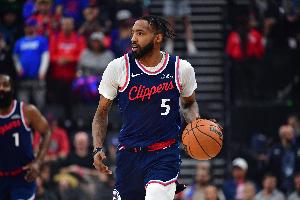 再度联手卢卡？湖记：小德里克·琼斯是湖人另一位值得关注的球员