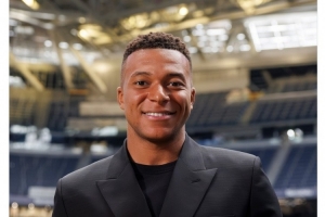 皇马祝姆巴佩27岁生日快乐，球员加盟以来出战82场72球10助