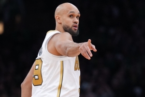 斯波：德里克·怀特是最低估的球员之一 只要他上场就能发挥作用