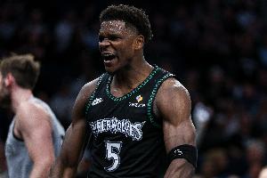 霸气！爱德华兹：球迷付钱就是要我们赢球 这场我们做到了