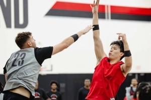 美媒体人：开拓者这几年最缺投手 却连续2年选来没三分的中锋