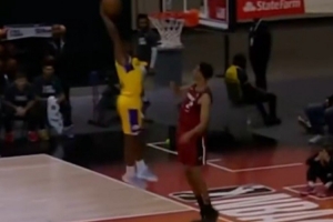 南湾湖人迎130-106大胜 布朗尼8投6中得到16分5助1断+单臂暴扣！