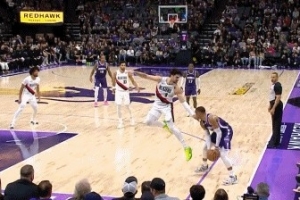 有点危险！威少外线虚晃 阿夫迪亚飞扑防守手指戳到威少眼部