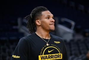 🤨上来就进！理查德被DNP三场 首节上来就轰进空位三分！