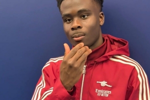 4次过人+8次对抗成功！萨卡当选阿森纳vs埃弗顿全场最佳球员