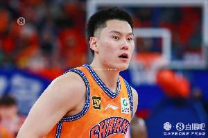 难阻失利！李弘权13中6拿到15分6板 三分8中3