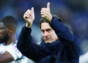 弗兰克：不理解西蒙斯为何被改判红牌 罗梅罗的动作不至于再黄牌