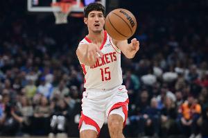 火媒：都看到了谢泼德的投篮能力 但他的一些传球简直不可思议