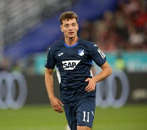 解约金3千万！法尔克：拜仁不会买断杰克逊 有意霍村前锋阿斯拉尼