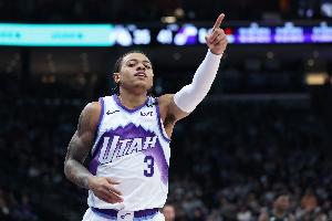 绝命3+1险些绝杀！基昂特·乔治22中8&10罚9中 空砍27分9助攻