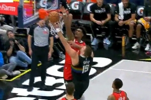 发挥防守长处！约基奇空切慢三步上篮 阿门斜刺杀出大帽扇下