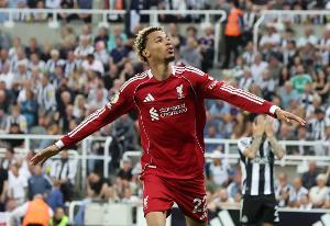 埃基蒂克本赛季联赛打进8粒非点球进球，英超仅次于18球的哈兰德