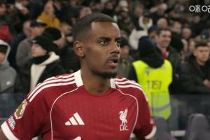 伊萨克登场！利物浦下半场换上伊萨克，换下布拉德利