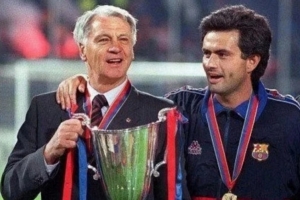 旧将：巴萨球迷不喜欢罗布森和穆里尼奥的战术，6-0大胜仍不满意